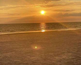 Beach Life RV Come relax and play on the beaches of Cape San Blas - Port St. Joe - Beach