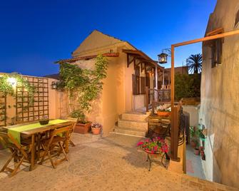 Muses-Old Town - Rhodes - Patio
