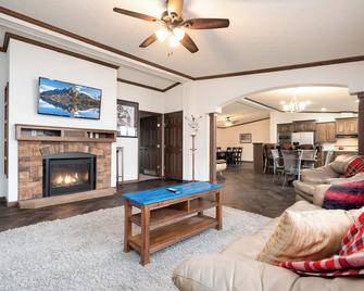 New Build Cabin Retreat on Mink Lake - Buffalo - Living room