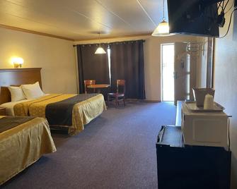 Amber's Inn & Suites - Wisconsin Dells