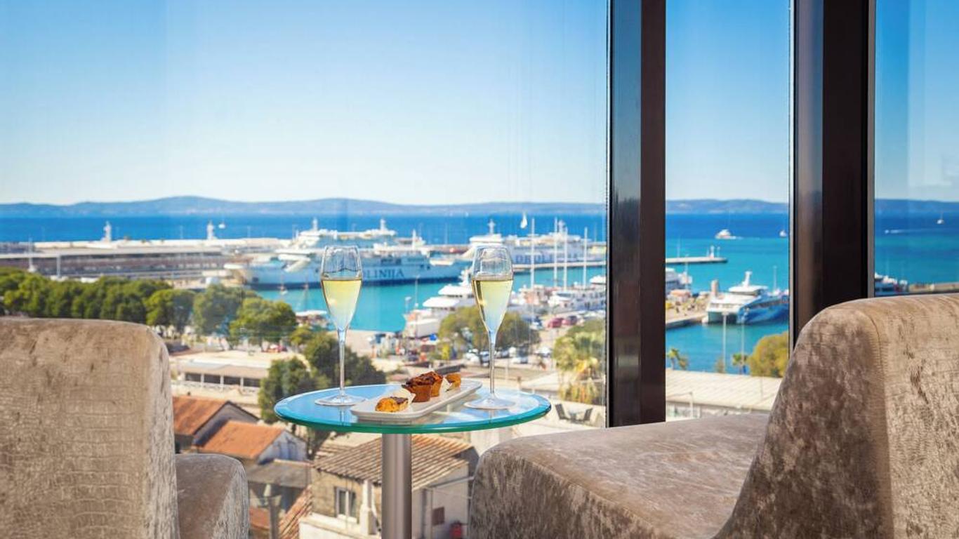 Hotel Luxe