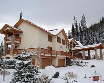 The Pinnacle Lodge - Sun Peaks - Gebouw