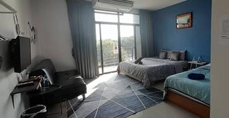 Homey-Don Mueang Airport Hostel - Bangkok - Bedroom