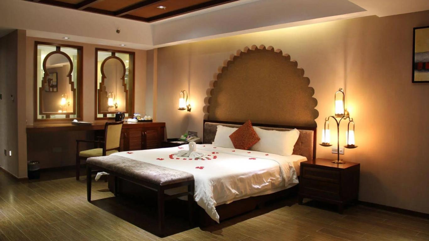 Grand Metro Park Bay Hotel