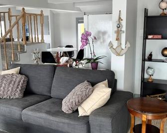 Moonlight Cottage - Hubbards - Sala de estar
