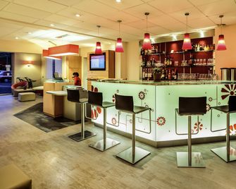 Ibis Clermont Ferrand A71 A75 La Méridienne - Clermont-Ferrand - Bar
