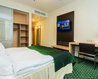 Green City Hotel - Minsk - Phòng ngủ