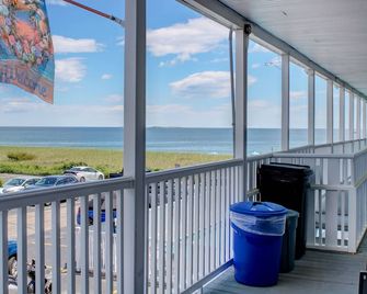 舊殖民風汽車旅館 - 老果園海灘 - 陽台