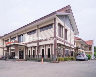 Hotel Puri Kayana - Serang City - Edificio