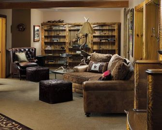 Stable View Cabin - Alpine Falls Ranch - Superior - Lounge