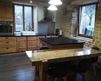 Gîte La Grosse Grange 4 to 8 persons - Montbenoît - Cocina