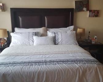 Palm Villa - Harare - Bedroom