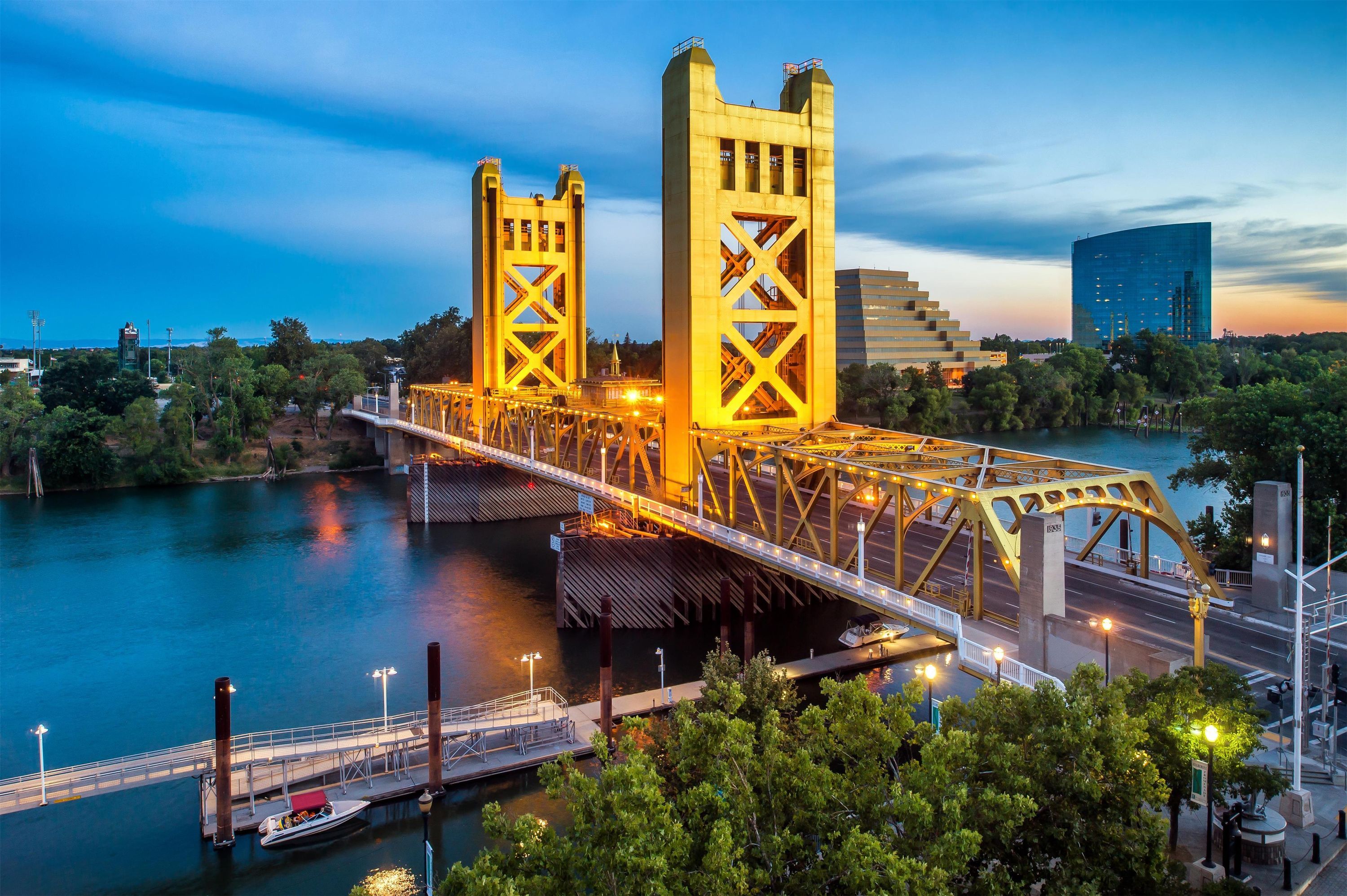 Embassy Suites by Hilton Sacramento Riverfront Promenade - Sacramento - Edificio