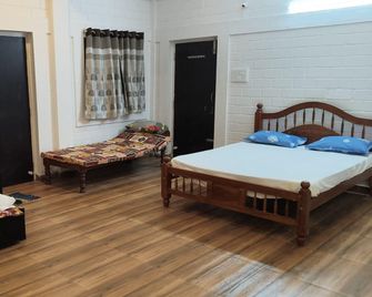G Grand Palace Courtallam - Tenkasi - Bedroom