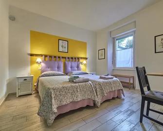 B&B La Malvasia - Trento - Yatak Odası