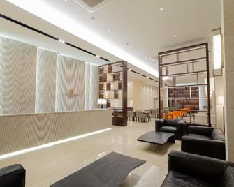 Top Cloud Hotel Iksan - Iksan - Lounge