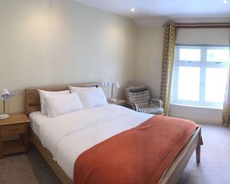 Newell Restaurant & Rooms - Sherborne - Slaapkamer