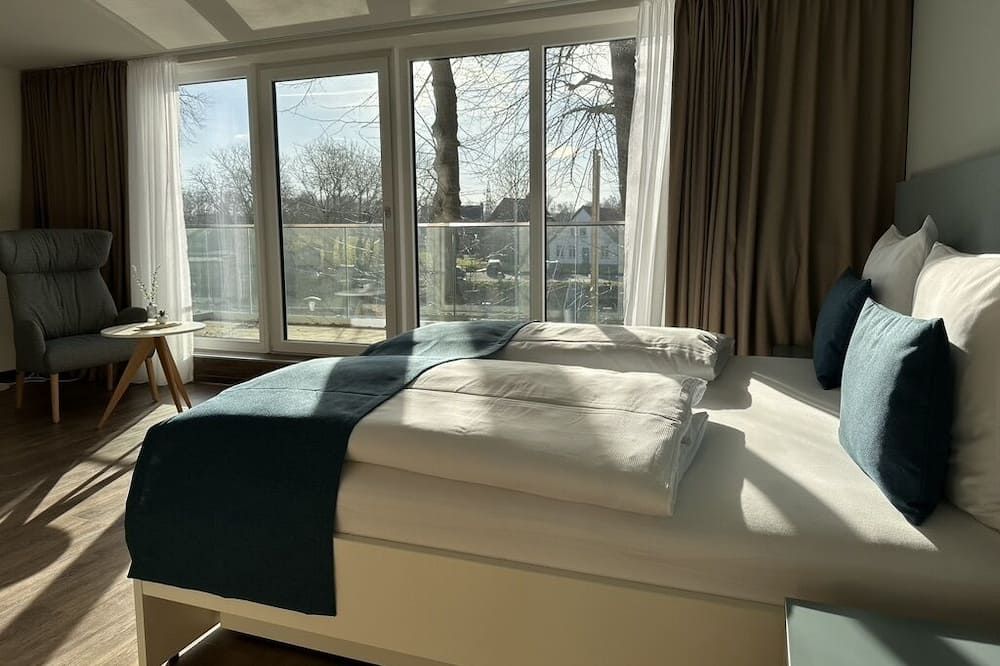 Hotel Schöne Aussicht, Stilvoll modern, direkt am Rüstersieler Hafen - Wilhelmshaven - Makuuhuone