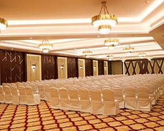 Jenneys Residency - Coimbatore - Patio