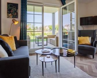 Apartment Nouvelle Vague-2 by Interhome - Benerville-sur-Mer - Wohnzimmer