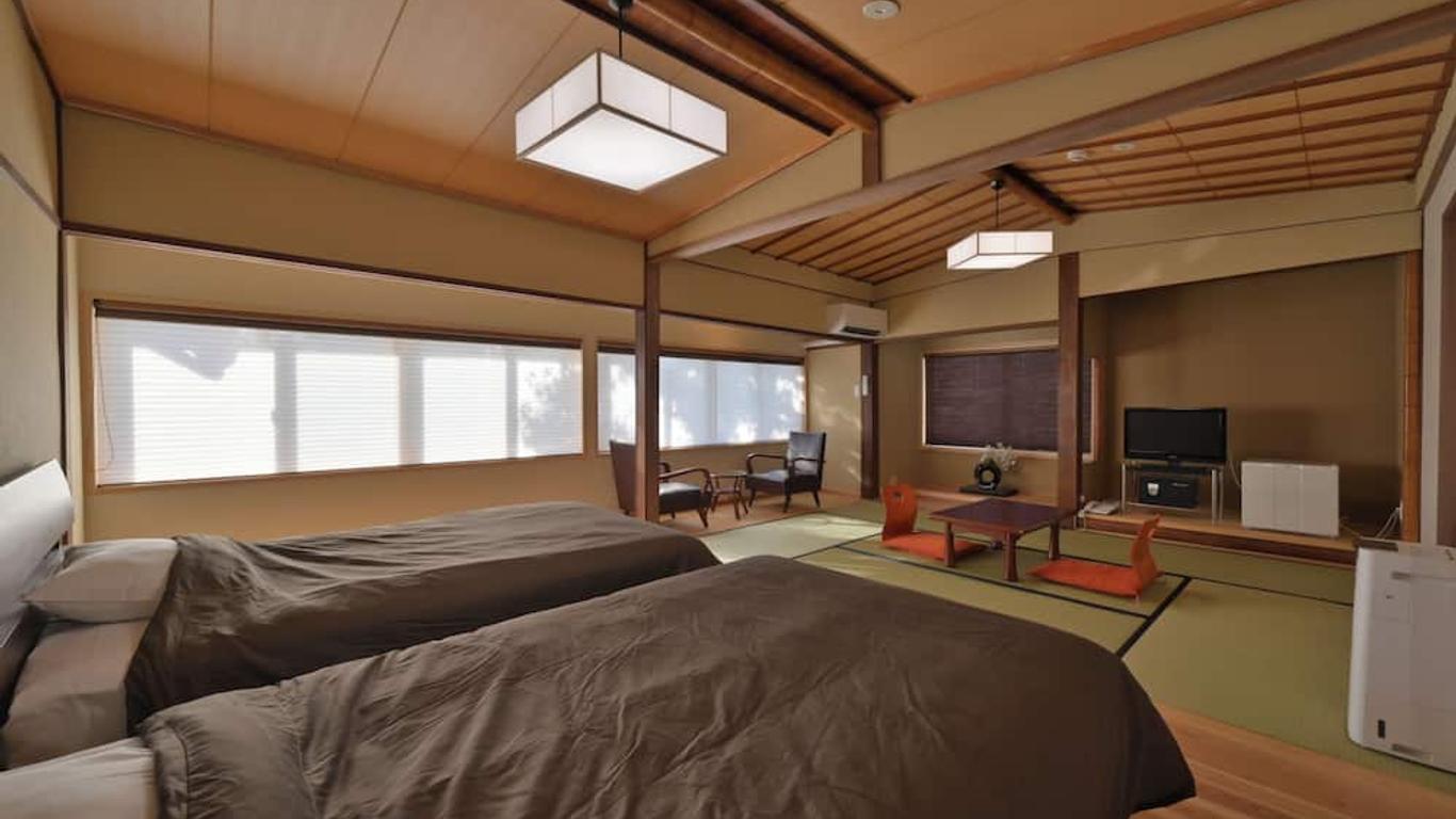 ياناجاوا واكاريكي ريوكان