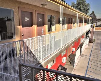 4 Star Motel - Λος Άντζελες - Μπαλκόνι