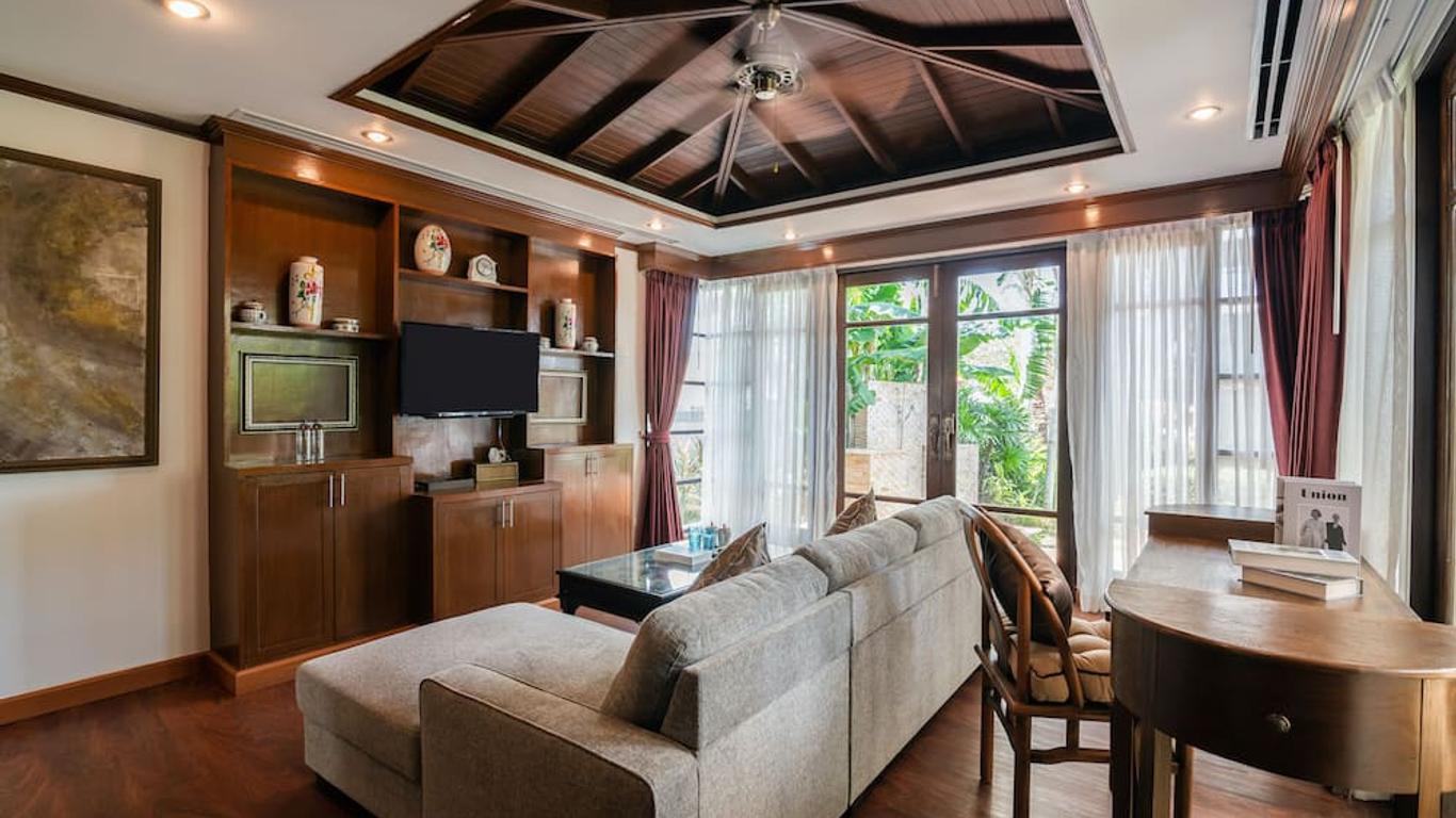 Chinoiserie Collection Resort and Spa