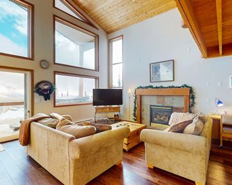 Arolla Chalet by Okanagan Premier - Big White - Sala de estar