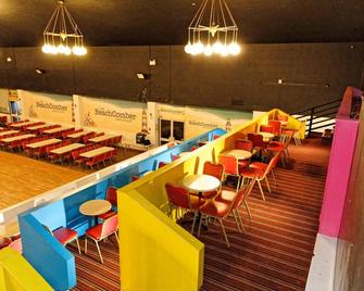 Pontins Prestatyn Sands Holiday Park - Prestatyn - Restaurant