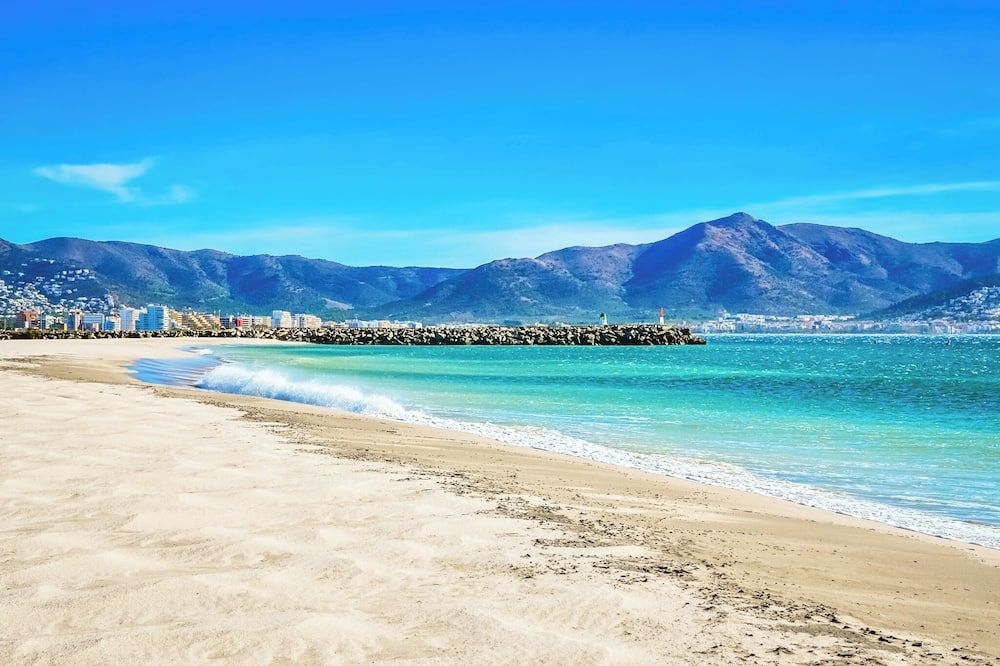 Apartaments Comte d'Empuries - Empuriabrava - Beach