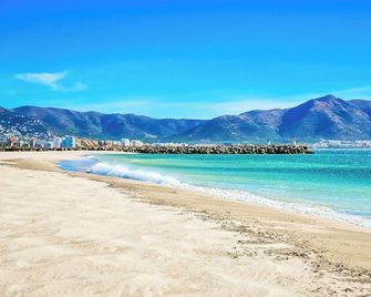 Apartaments Comte d'Empuries - Empuriabrava - Beach