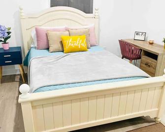 Tinyhouse-Guest Favorite! Hot Tub, Private Parking - Los Angeles - Bedroom