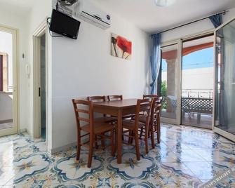 Casa Dalila - Salve - Jídelna