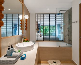 Apsara Beachfront Resort And Villa - Takua Pa
