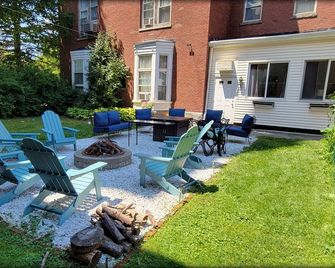 Inn at the Agora - Lewiston - Patio