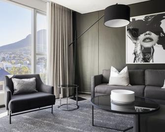 奧蘭治15號傲途格精選酒店 - 開普敦 - 客廳