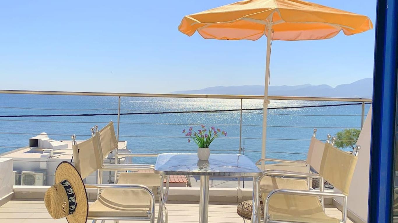Kassavetis Center - Hotel Studios & Apartments