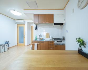 Hostel Paq Tokushima / Vacation Stay 35580 - Tokushima - Kitchen