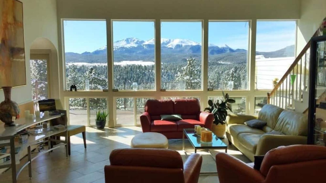 Pikes Peak Paradise Bed and Breakfast