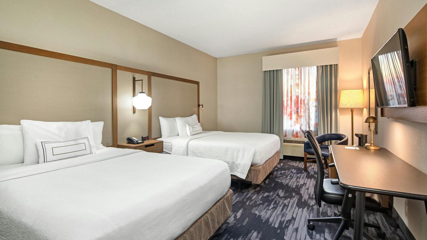 Fairfield Inn by Marriott Toronto Oakville