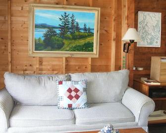 Summer Cottage In Exquisite Coastal Maine Spot - Brooklin - Salon