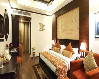 Hotel Comfort Inn Bl - Bareilly - Bedroom
