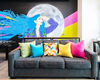 Of Dtsa, Arts Districtmural Loft98 Wlkscrac - Santa Ana - Living room