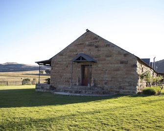 Moolmanshoek Private Game Reserve - Ficksburg - Building