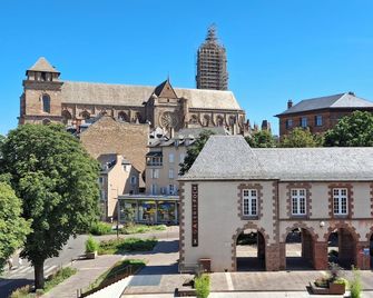 Hôtel Tour Maje - Rodez