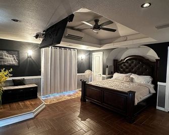 Cozy Cove and Lake house - Sunrise Beach - Habitación