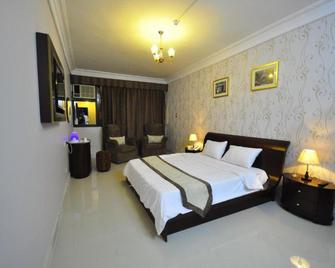 فندق طارق - الطائف - غرفة نوم