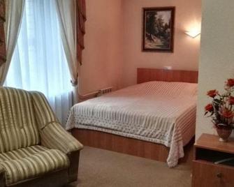 Hotel Almaz - Minsk - Habitación