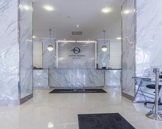 Beachfront Oasis in Sunny Isles 4BR, Pool & Tennis - Sunny Isles Beach - Recepción