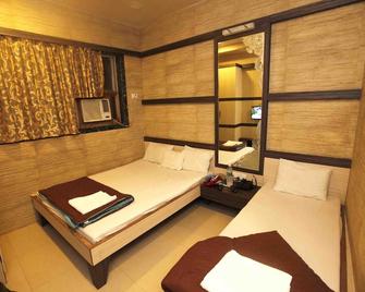 Hotel Al Moazin - Mumbai - Bedroom